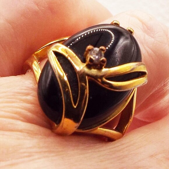 SETA GOLDEN HUGE ONYX OVAL CABOCHON SZ. 8.5 RING 40A - Picture 1 of 2